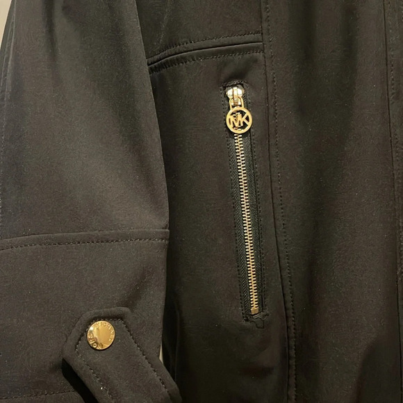 Michael Kors - Hooded Black Jacket With Gold Zipper - Size 1X - Gently Used!! - Picture 4 of 15